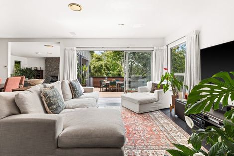 Photo of property in 27a Hikanui Drive, Havelock North, 4130