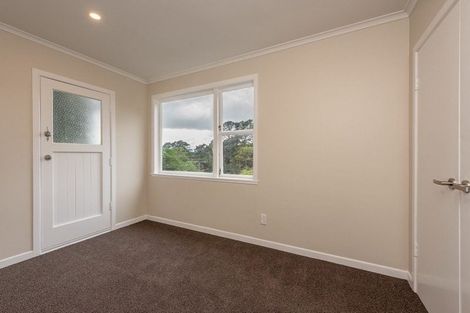 Photo of property in 58 Garden Road, Northland, Wellington, 6012
