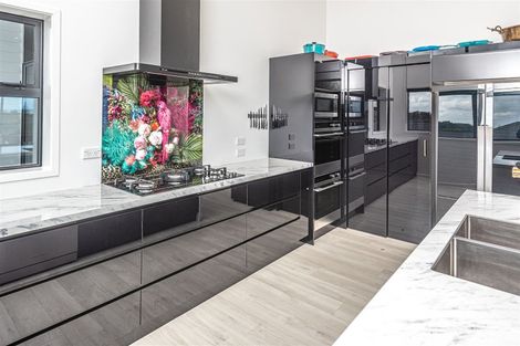 Photo of property in 34 Golf Vue Place, Castlecliff, Whanganui, 4501