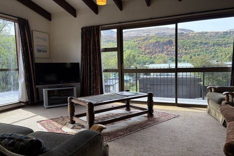 Photo of property in 18 Hood Crescent, Arrowtown, 9302