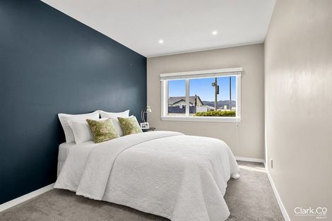 Photo of property in 29 Mana Esplanade, Paremata, Porirua, 5026