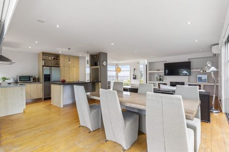 Photo of property in 10 Churchill Road, Cockle Bay, Auckland, 2014