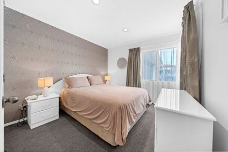 Photo of property in 15 Summerland Drive, Henderson, Auckland, 0612