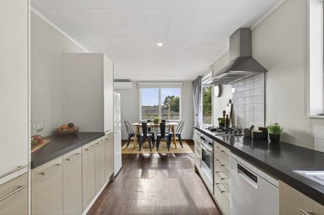 Photo of property in 69 Oranga Street, Westown, New Plymouth, 4310