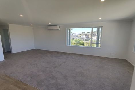 Photo of property in 17 Stockyard Crescent, Pukekohe, 2120