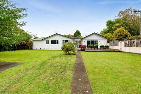 Photo of property in 116 Paraite Road, Paraite, New Plymouth, 4373