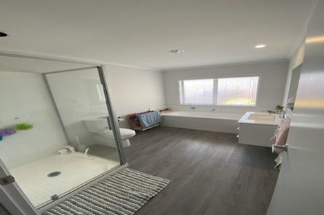 Photo of property in 126 Puhirake Crescent, Pyes Pa, Tauranga, 3112