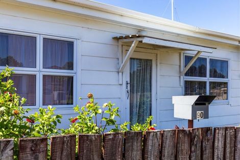 Photo of property in 90 Rangatira Drive, Mangakino, 3421