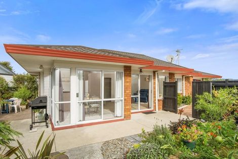 Photo of property in 14 Pacific View Road, Papamoa Beach, Papamoa, 3118