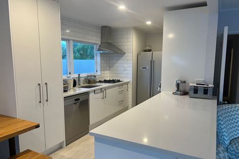 Photo of property in 62 Vandeleur Avenue, Birkdale, Auckland, 0626