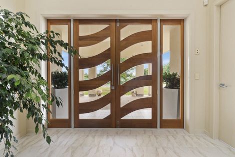 Photo of property in 15 Tarahunga Road, Levin, 5571