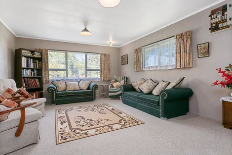 Photo of property in 11 Waiari Road, Pirongia, Te Awamutu, 3876