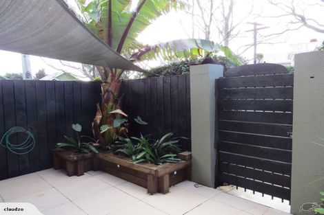 Photo of property in 1/22 Wynyard Road, Mount Eden, Auckland, 1024
