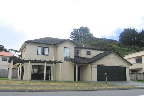 Photo of property in 18 Waterhouse Drive, Brooklyn, Wellington, 6021