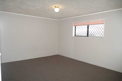 Photo of property in 21 Moana Road, Paraparaumu, 5032