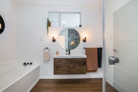 Photo of property in 18 Raroa Place, Pukerua Bay, 5026