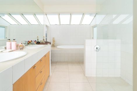 Photo of property in 27 Kabul Street, Khandallah, Wellington, 6035