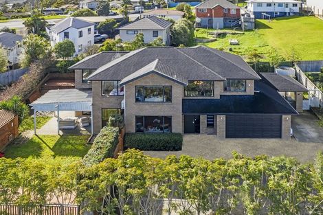 Photo of property in 33 Kilkelly Avenue, Pinehill, Auckland, 0632