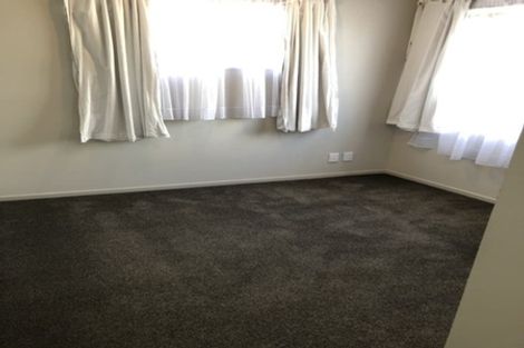 Photo of property in 7 Cresswell Place, Johnsonville, Wellington, 6037