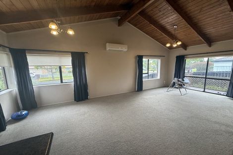 Photo of property in 51 Brylee Drive, Conifer Grove, Takanini, 2112