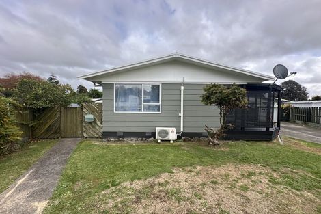 Photo of property in 8 Citril Place, Red Hill, Papakura, 2110