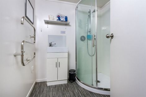 Photo of property in 12 Cypress Place, Sunnynook, Auckland, 0620