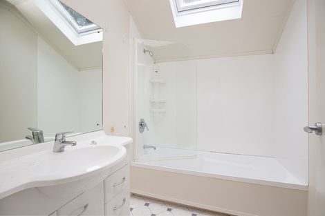 Photo of property in 31b Clutha Avenue, Khandallah, Wellington, 6035