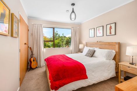 Photo of property in 11 Musket Lane, Whitby, Porirua, 5024