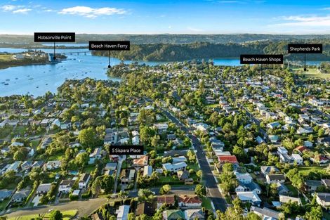 Photo of property in 5 Sispara Place, Beach Haven, Auckland, 0626