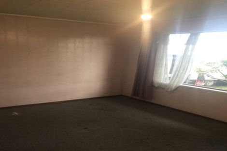 Photo of property in 2/24 Tango Place, Henderson, Auckland, 0610