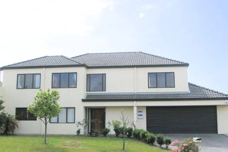 Photo of property in 2/4 Buncrana Place, Pinehill, Auckland, 0632