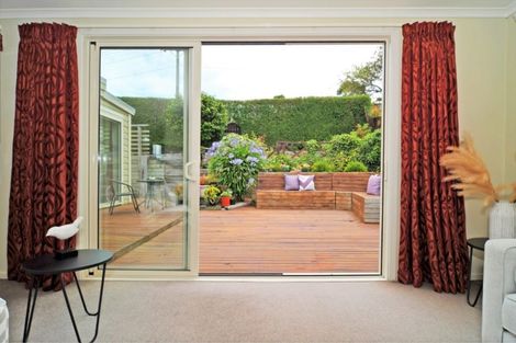 Photo of property in 11 Glenross Street, Glenross, Dunedin, 9011