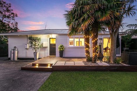 Photo of property in 222 Henderson Valley Road, Henderson, Auckland, 0612