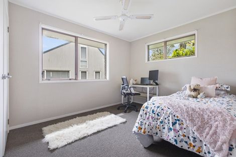 Photo of property in 8 Hamish Place, Sunnyhills, Auckland, 2010
