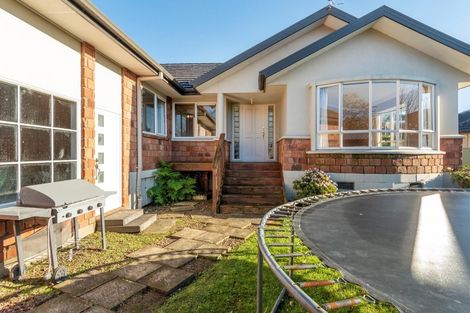 Photo of property in 2 Harbourside Way, Welcome Bay, Tauranga, 3112