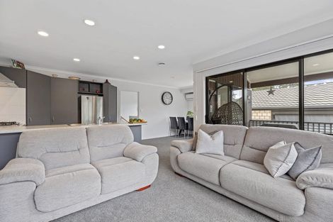 Photo of property in 9/19 Glencarron Place, Bethlehem, Tauranga, 3110