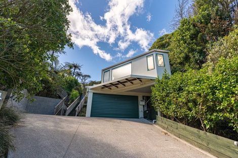 Photo of property in 2 Huntingdon Street, Northland, Wellington, 6012