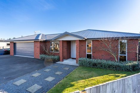 Photo of property in 14 William James Close, Mosgiel, 9024