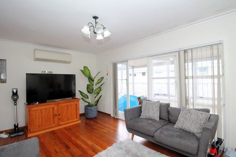 Photo of property in 1/5 Ti Rakau Drive, Pakuranga, Auckland, 2010