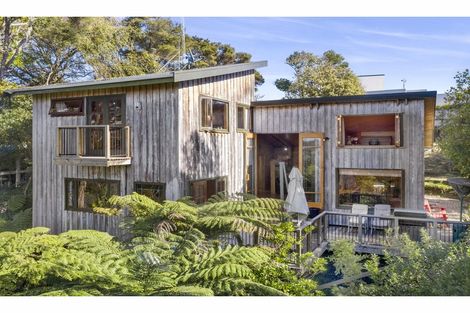 Photo of property in 104 Greenslade Road, Raglan, 3295