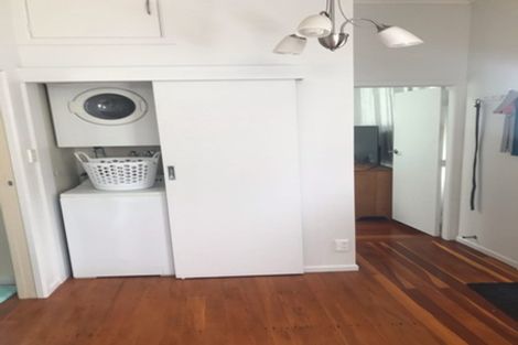 Photo of property in 19 Caroline Street, Mount Victoria, Wellington, 6011