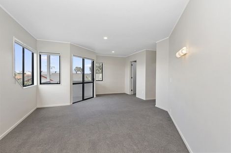 Photo of property in 32 Hastings Place, Hamilton Lake, Hamilton, 3204