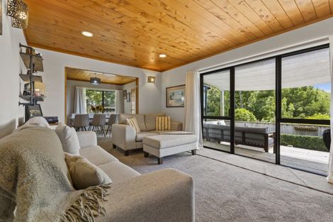 Photo of property in 192 Mangorei Road, Merrilands, New Plymouth, 4312