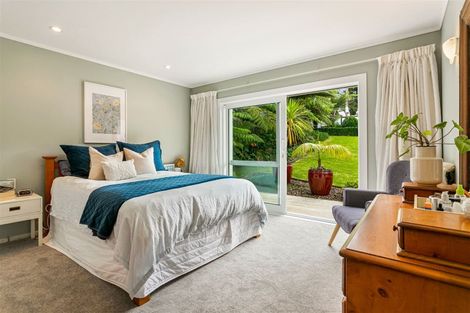 Photo of property in 1040 Scenic Drive North, Swanson, Auckland, 0816