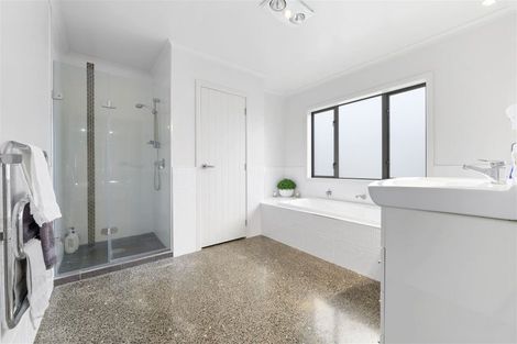 Photo of property in 15 Malbec Place, Rototuna, Hamilton, 3210