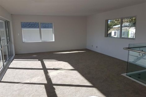 Photo of property in 4b Binsted Road, New Lynn, Auckland, 0600