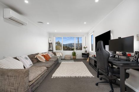 Photo of property in 10 Birman Place, Cannons Creek, Porirua, 5024