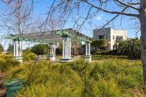 Photo of property in 21/15f Vinograd Drive, Te Atatu Peninsula, Auckland, 0610