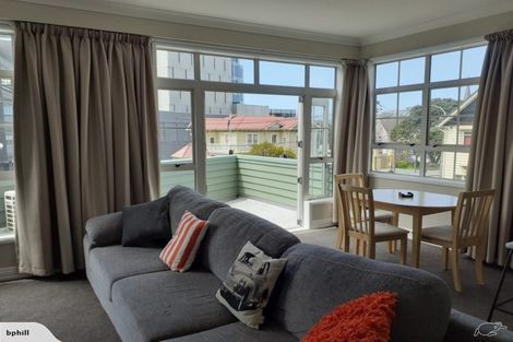 Photo of property in 32 Pipitea Street, Thorndon, Wellington, 6011