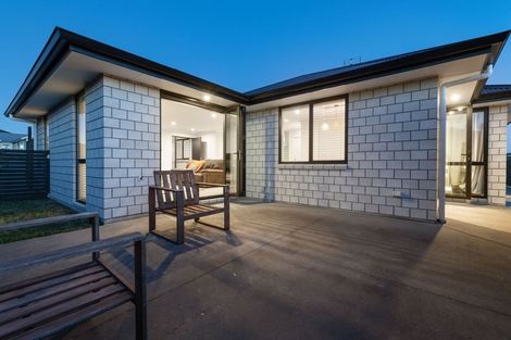 Photo of property in 54 Puhirake Crescent, Pyes Pa, Tauranga, 3112